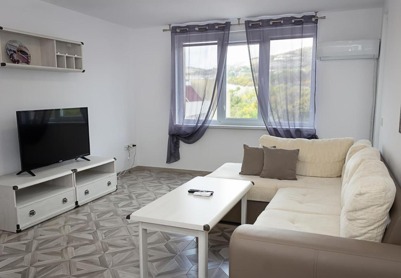 Apartment Lilia Kavarna Exterior foto